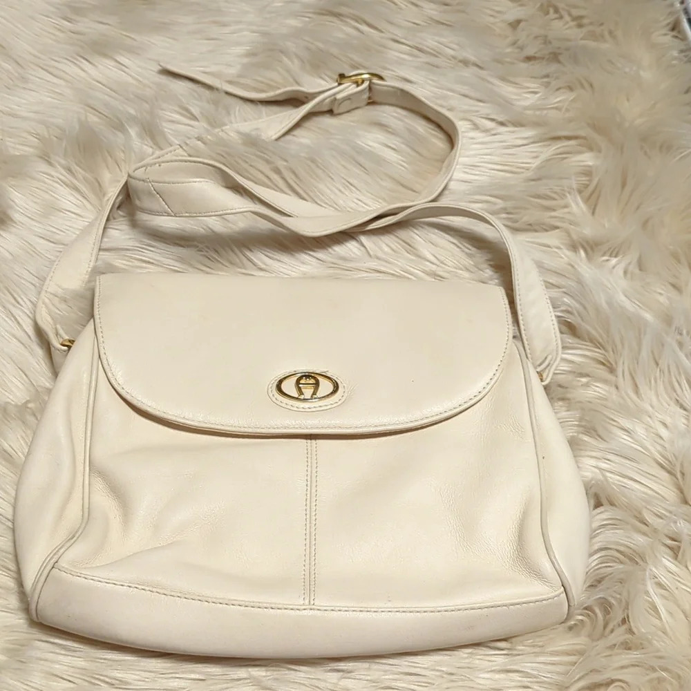Vintage cream white color Etienne Aigner bag purse